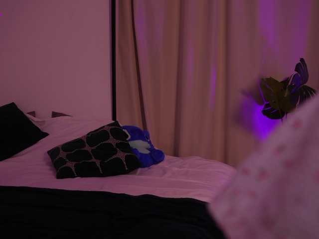 MilaFlame live cam on BongaCams