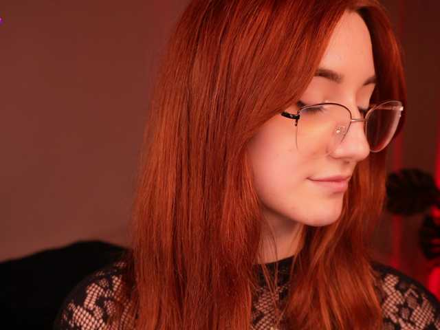 MilaFlame live cam on BongaCams