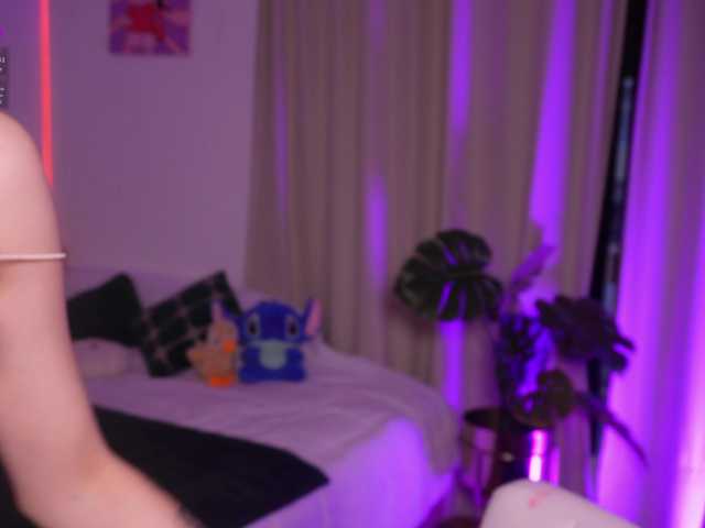 MilaFlame live cam on BongaCams