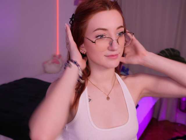 MilaFlame live cam on BongaCams