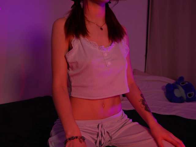 MilaFlame live cam on BongaCams
