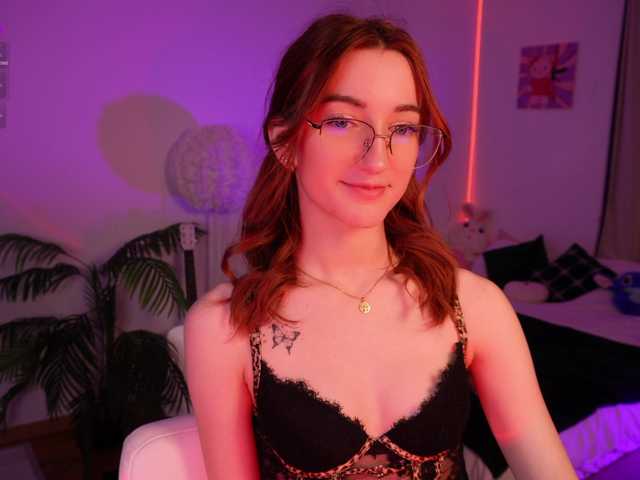 MilaFlame live cam on BongaCams
