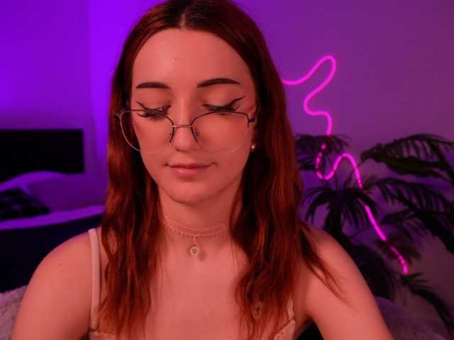 MilaFlame live cam on BongaCams