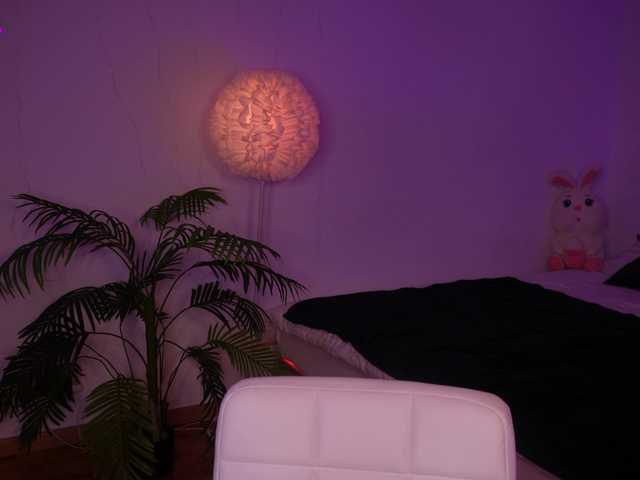 MilaFlame live cam on BongaCams