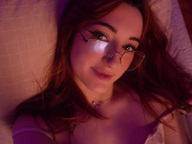 MilaFlame live cam on BongaCams