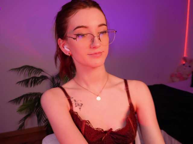 MilaFlame live cam on BongaCams