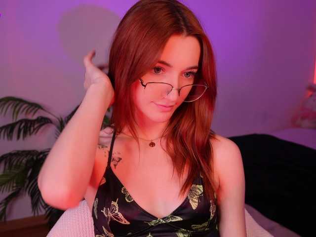 MilaFlame live cam on BongaCams