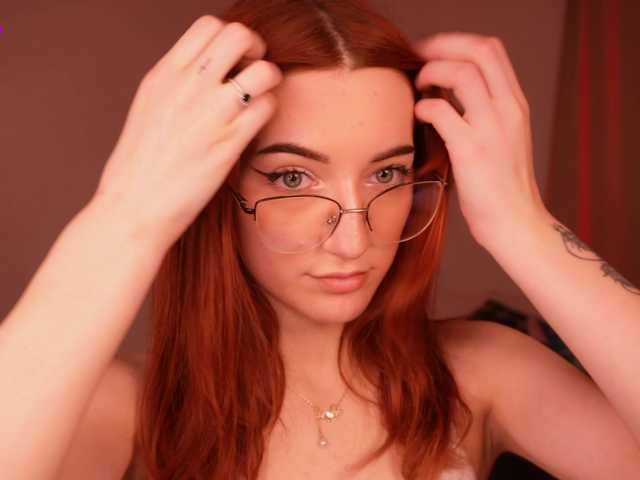 MilaFlame live cam on BongaCams