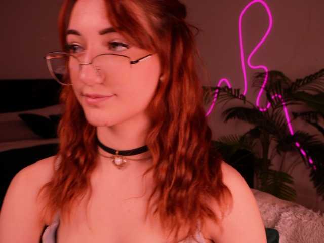 MilaFlame live cam on BongaCams