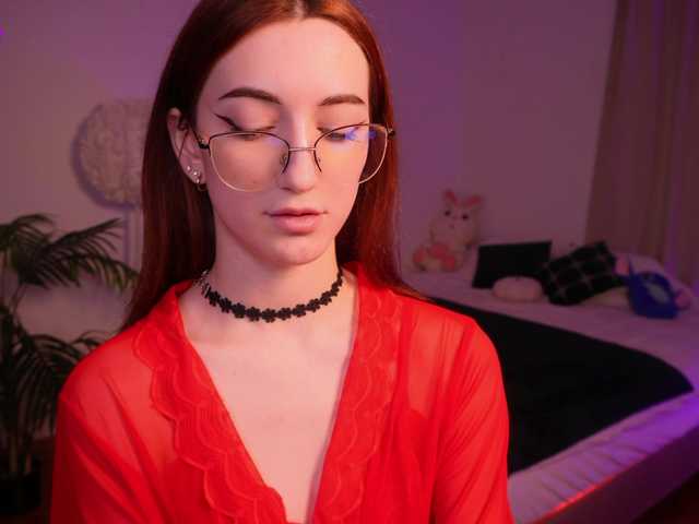 MilaFlame live cam on BongaCams