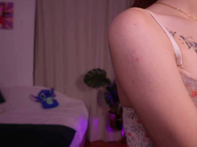 MilaFlame live cam on BongaCams