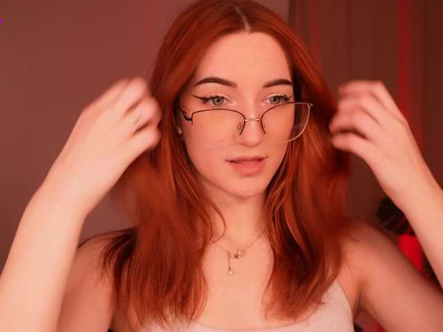 MilaFlame live cam on BongaCams