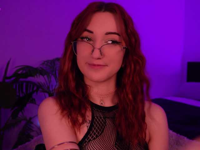 MilaFlame live cam on BongaCams