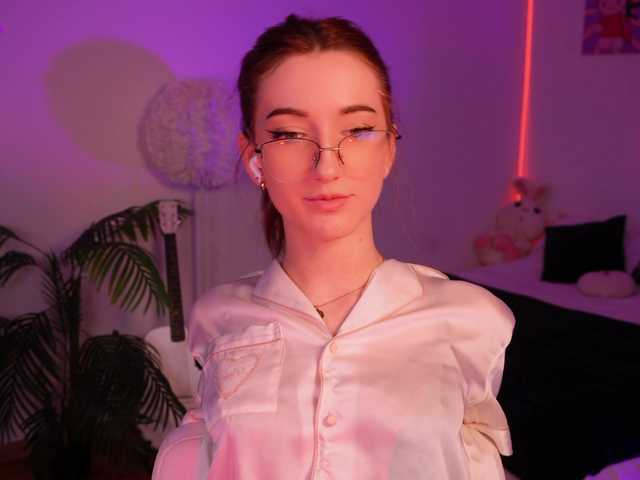 MilaFlame live cam on BongaCams