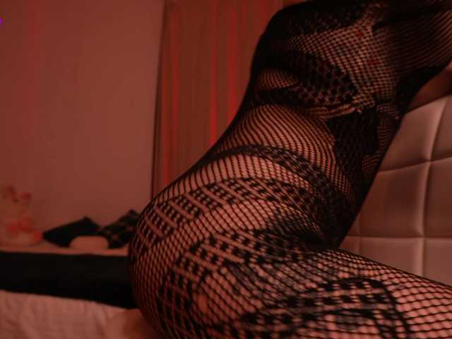 MilaFlame live cam on BongaCams