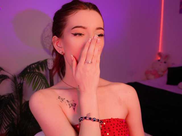 MilaFlame live cam on BongaCams