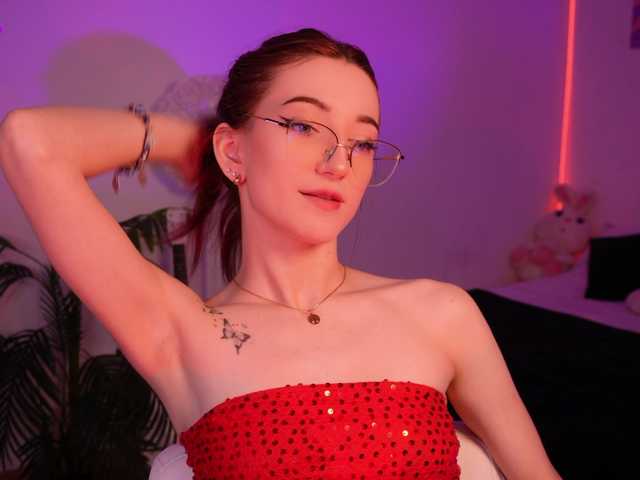 MilaFlame live cam on BongaCams