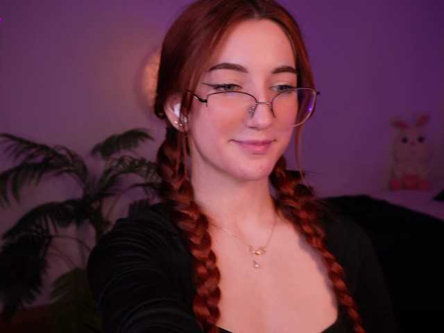 MilaFlame live cam on BongaCams