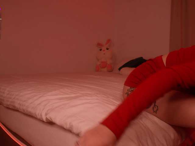 MilaFlame live webcam show