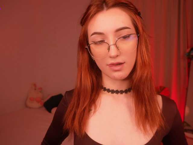 MilaFlame live cam on BongaCams