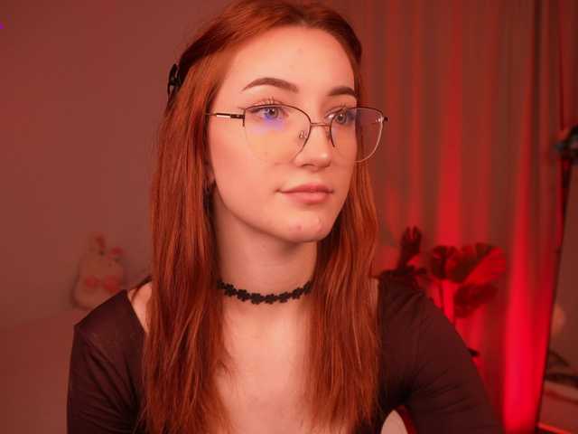 MilaFlame live webcam show