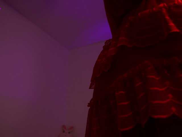 MilaFlame live cam on BongaCams