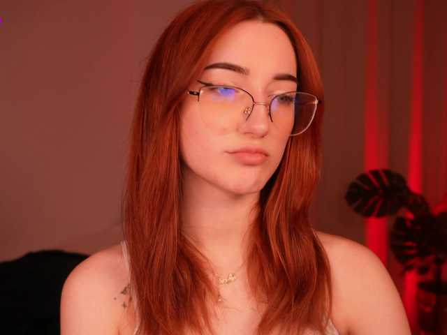MilaFlame live cam on BongaCams