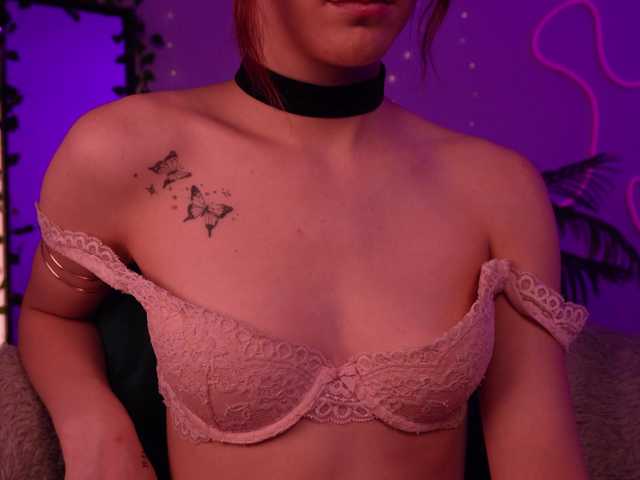 MilaFlame live cam on BongaCams
