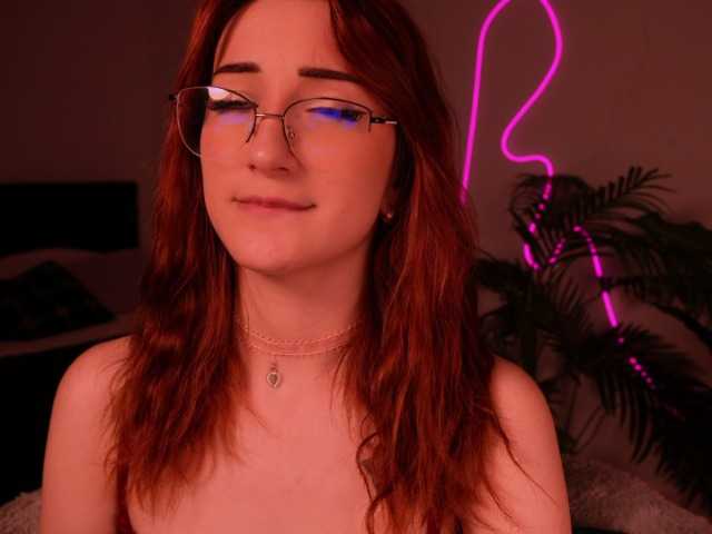 MilaFlame live cam on BongaCams