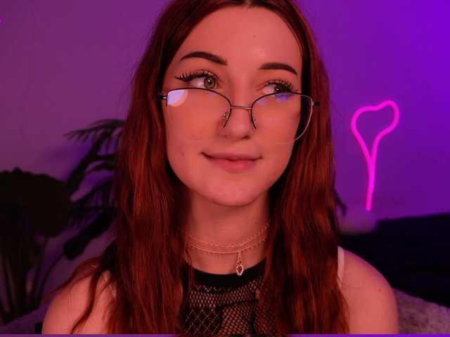 MilaFlame live cam on BongaCams