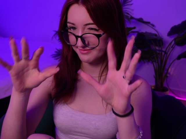 Chat with MilaFlame live cam