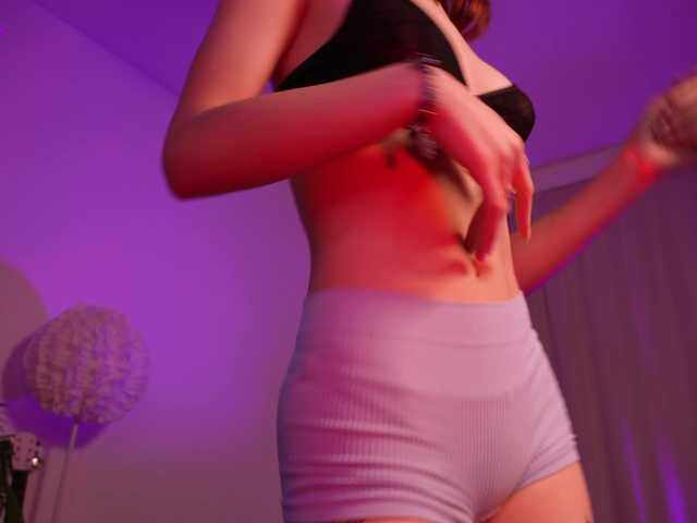 MilaFlame live cam on BongaCams