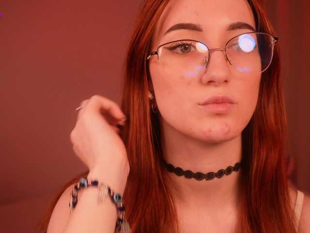 MilaFlame live cam on BongaCams