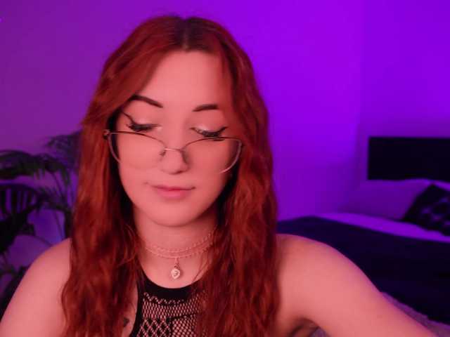 MilaFlame live cam on BongaCams