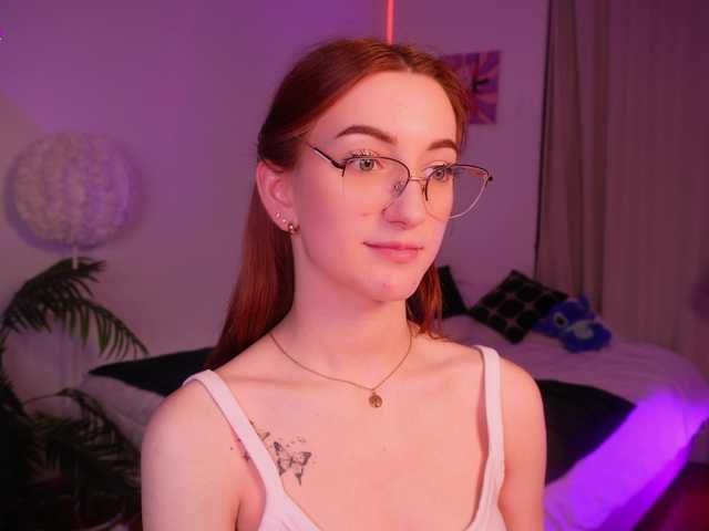 MilaFlame live cam on BongaCams