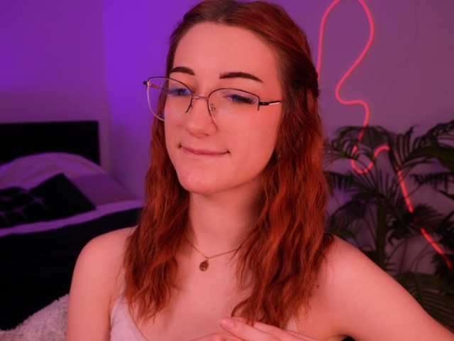 MilaFlame live cam on BongaCams