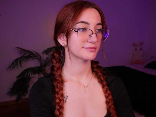 MilaFlame live cam on BongaCams