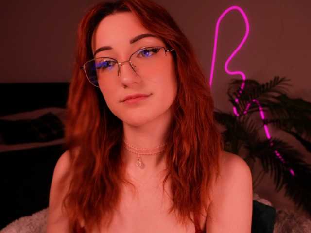 MilaFlame live cam on BongaCams