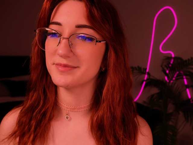 MilaFlame live cam on BongaCams