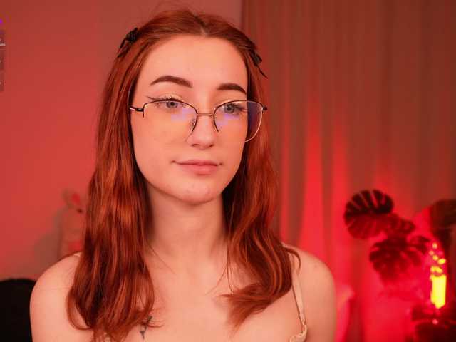 MilaFlame live cam on BongaCams