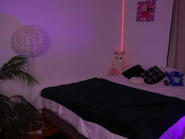 MilaFlame live cam on BongaCams