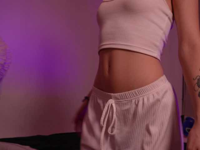 MilaFlame live cam on BongaCams