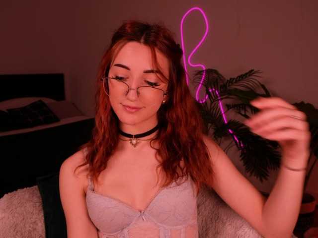 MilaFlame live cam on BongaCams