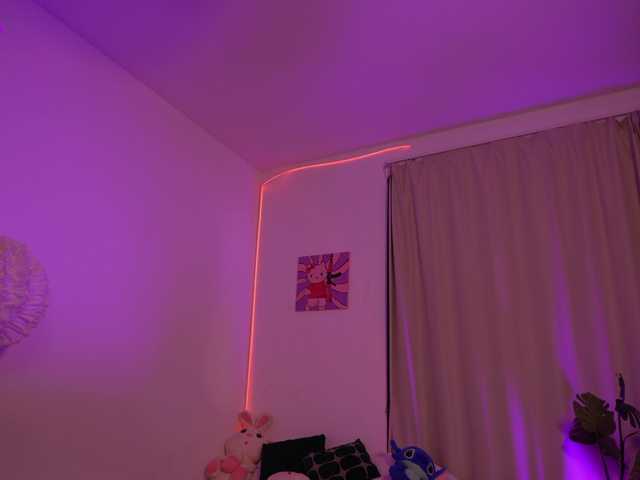 MilaFlame live cam on BongaCams