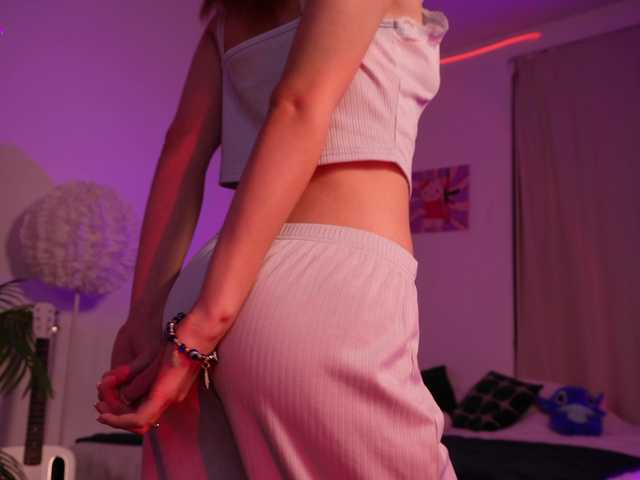 MilaFlame live cam on BongaCams