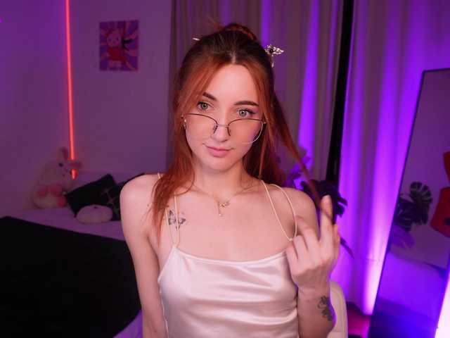MilaFlame live cam on BongaCams