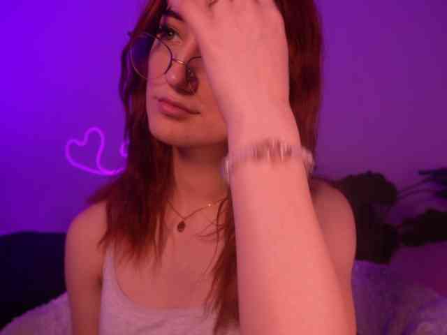 MilaFlame webcam