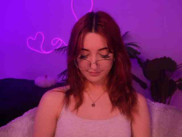 MilaFlame webcam