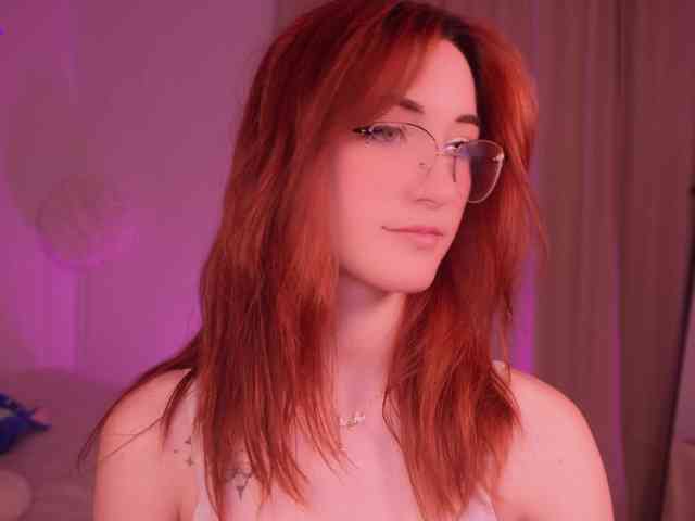 MilaFlame webcam