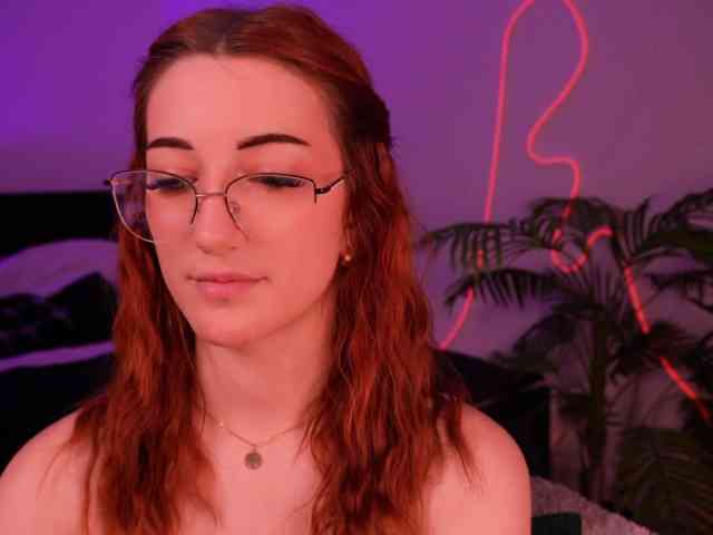 MilaFlame webcam